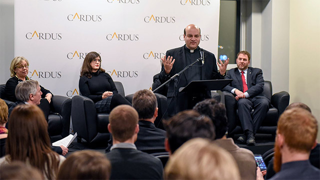 Linh mục Raymond J. de Souza: Hai vị Giáo Hoàng Lêô